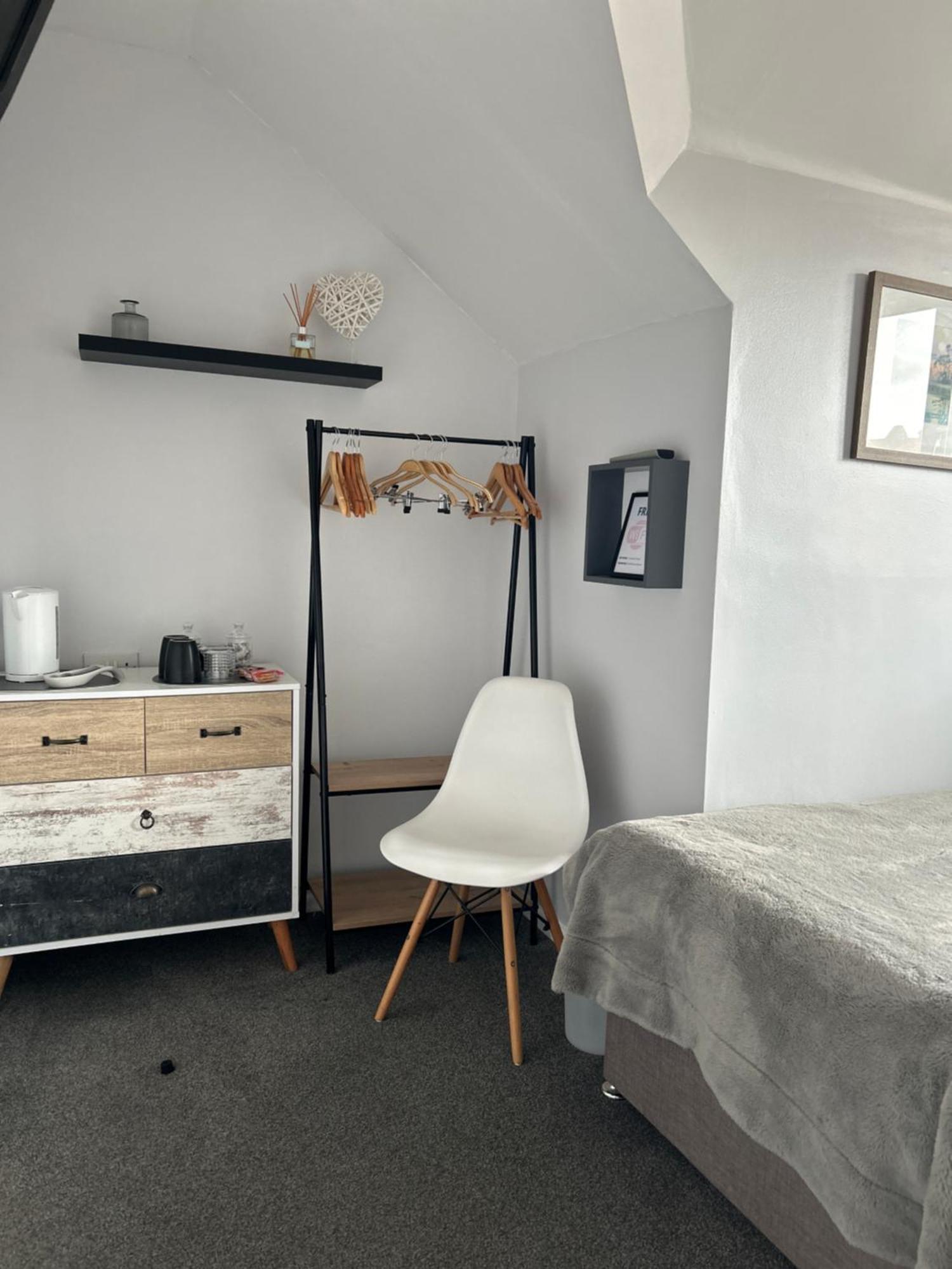 Cherwood Guest House Пейнтън Екстериор снимка